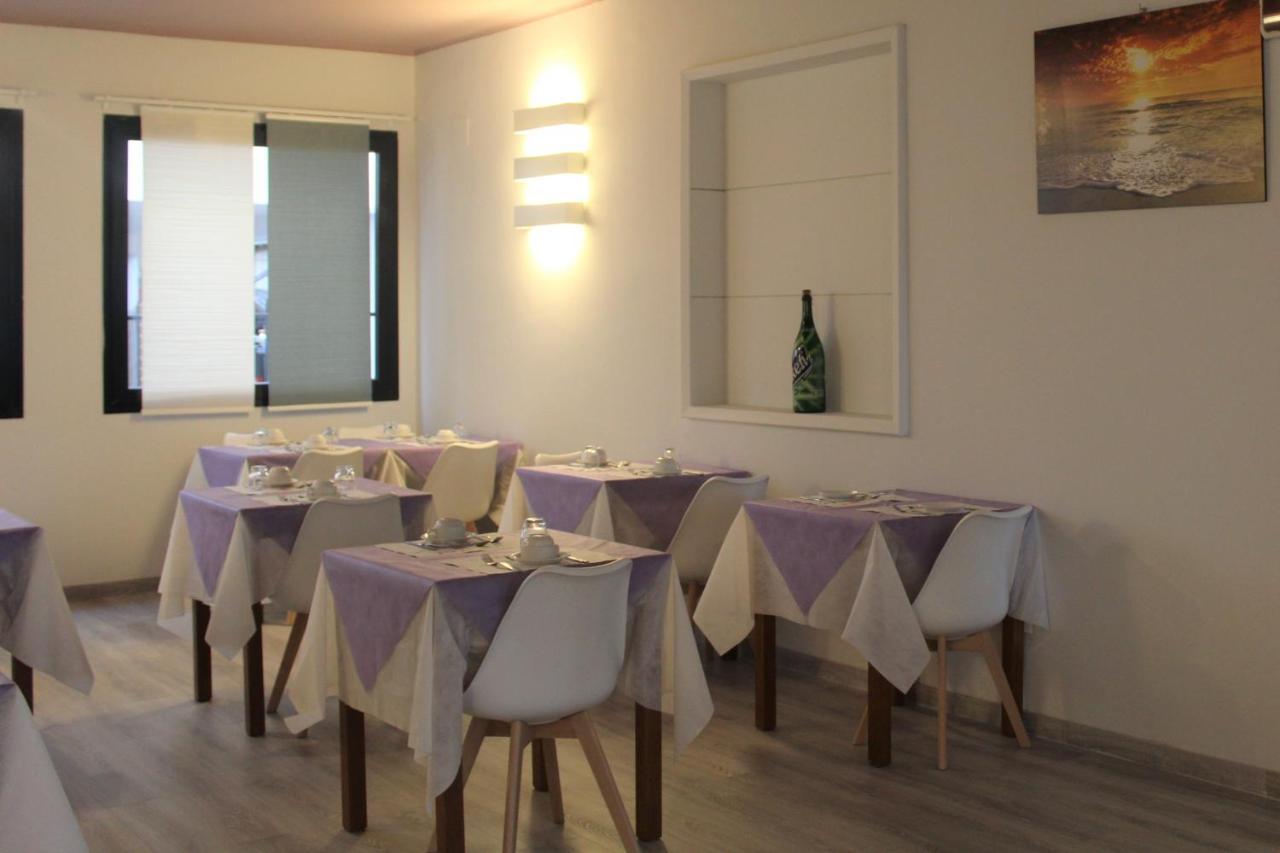 Hotel Adria Nuova Rimini Bagian luar foto
